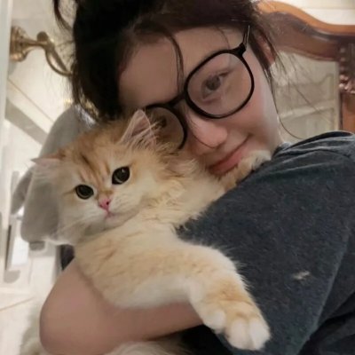 聪明的金发美女